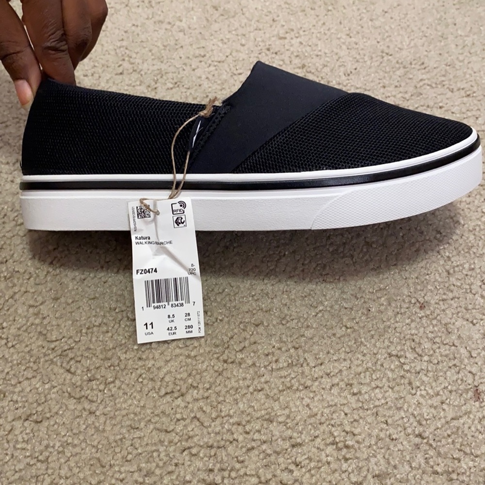 Black and white, slip on Reebok, size 11